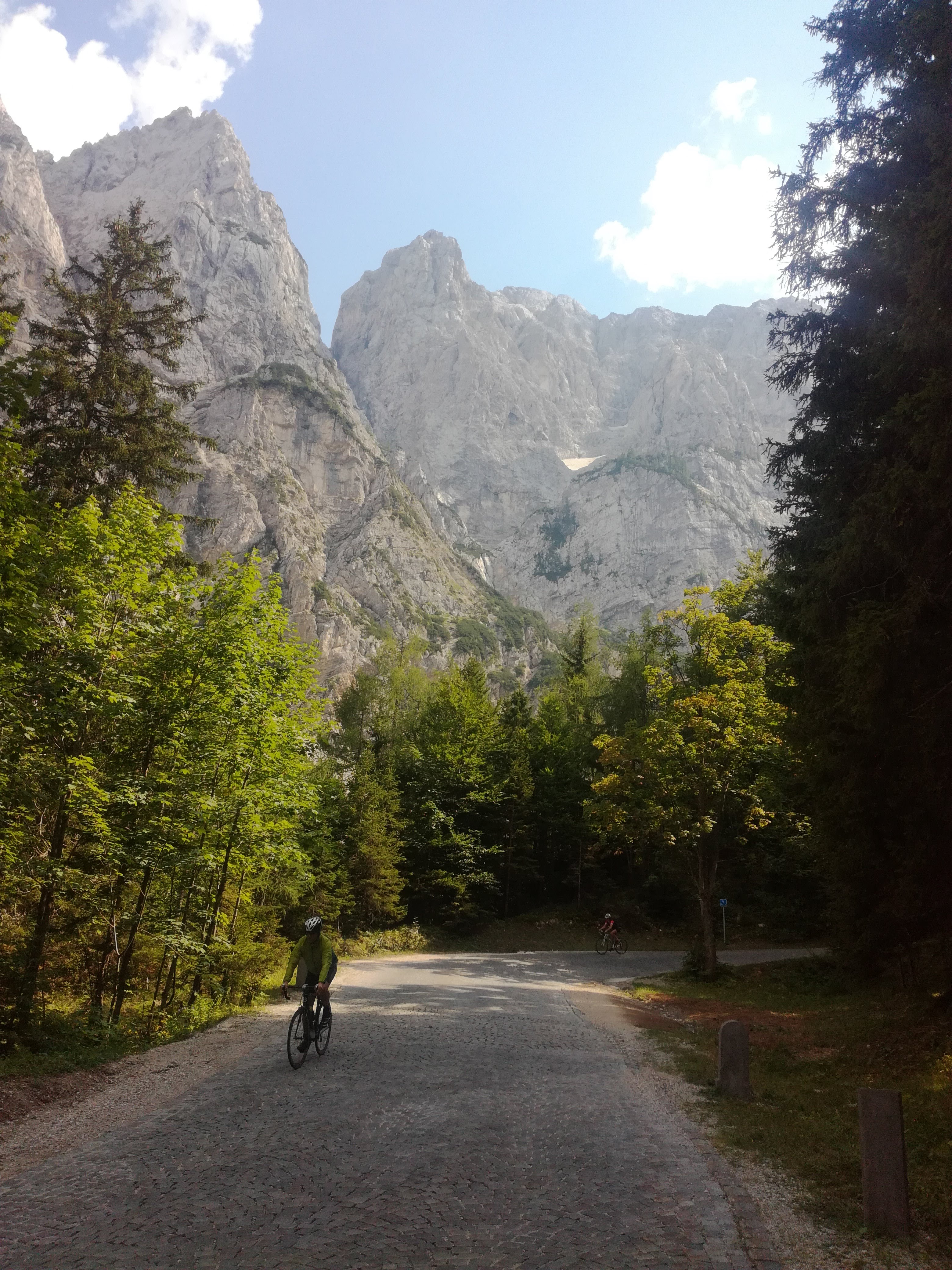 cycling vrsic pass