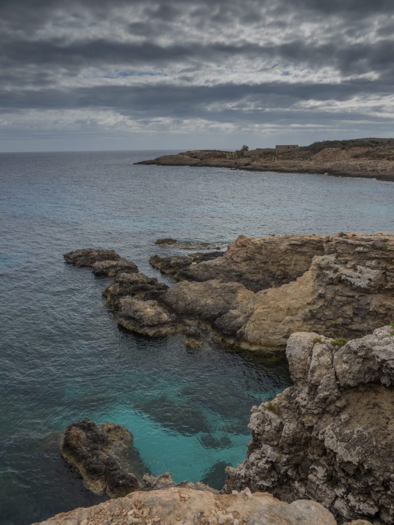 hiking in comino