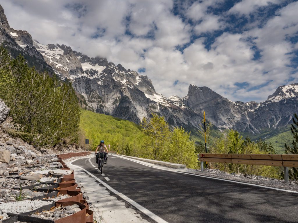 cycling to Theth via the Thore Pass