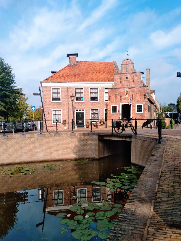 bicycle touring in the netherlands