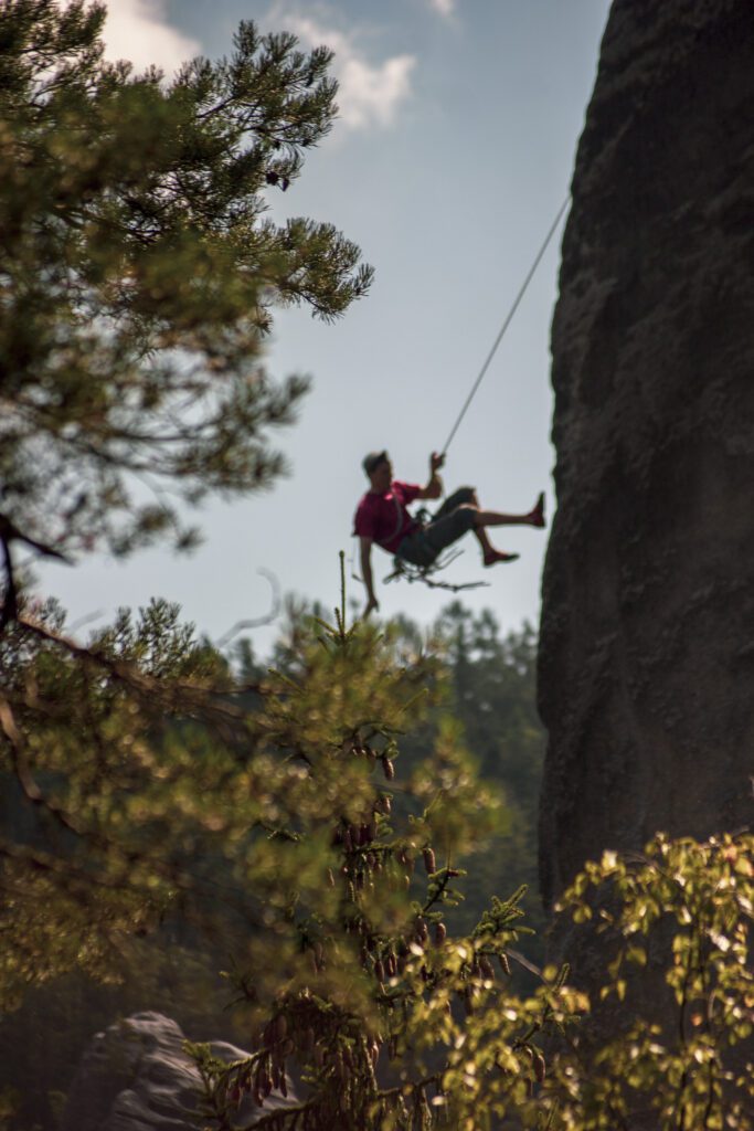 climbing in Adršpach 